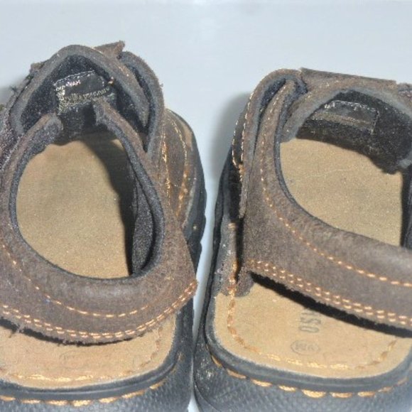 SHO1 - Oshkosh BOYS SANDALS Size 9M Leather Shoes Leather Sandals Kids Sandals - Picture 3 of 8